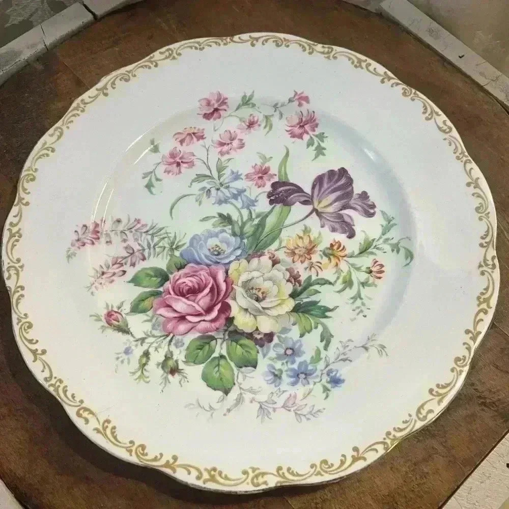 Royal Albert Nosegay #40 Dinner  Plate. 10 1/4 inch Vintage